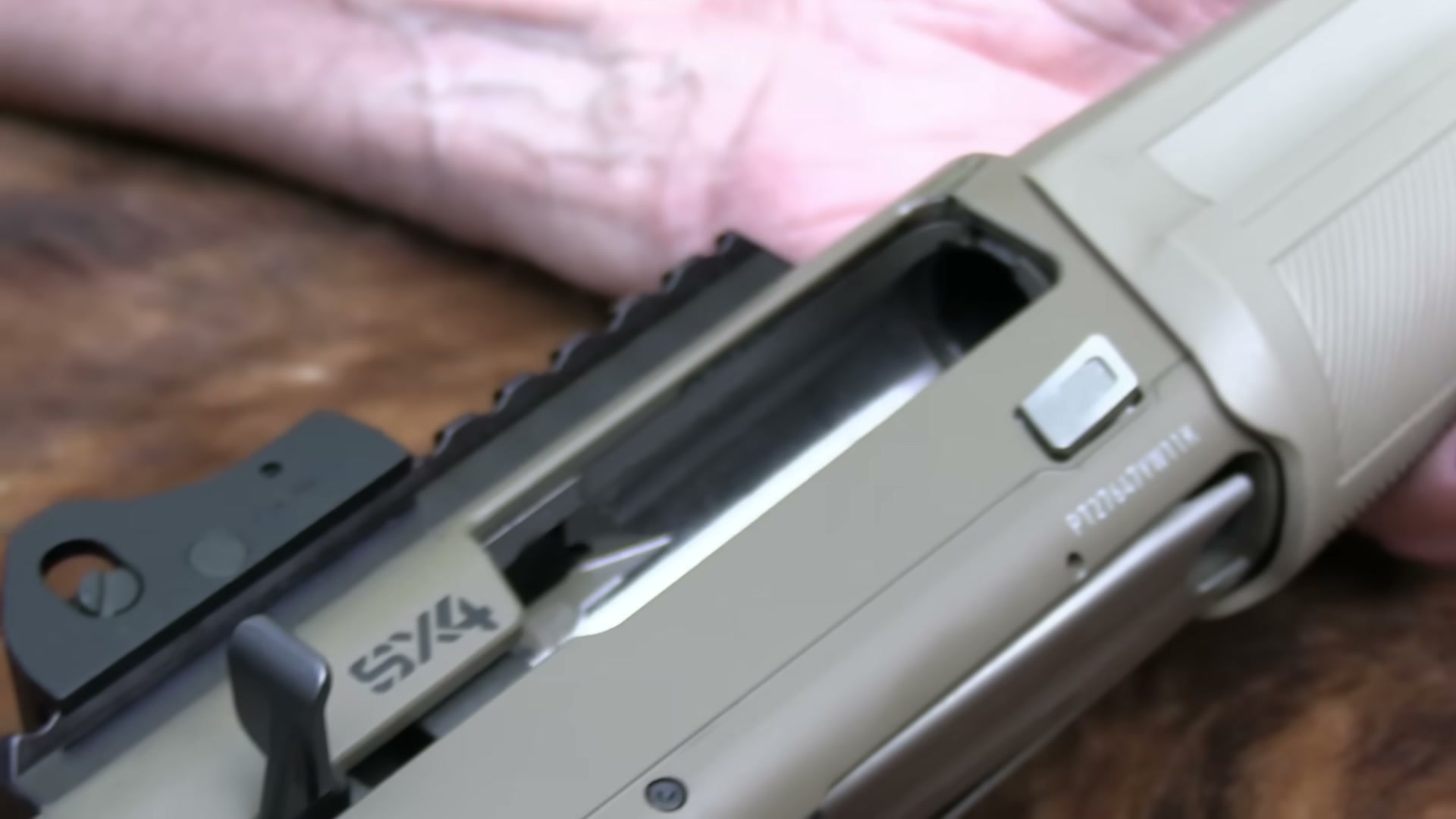 Winchester SX4 receiver close-up